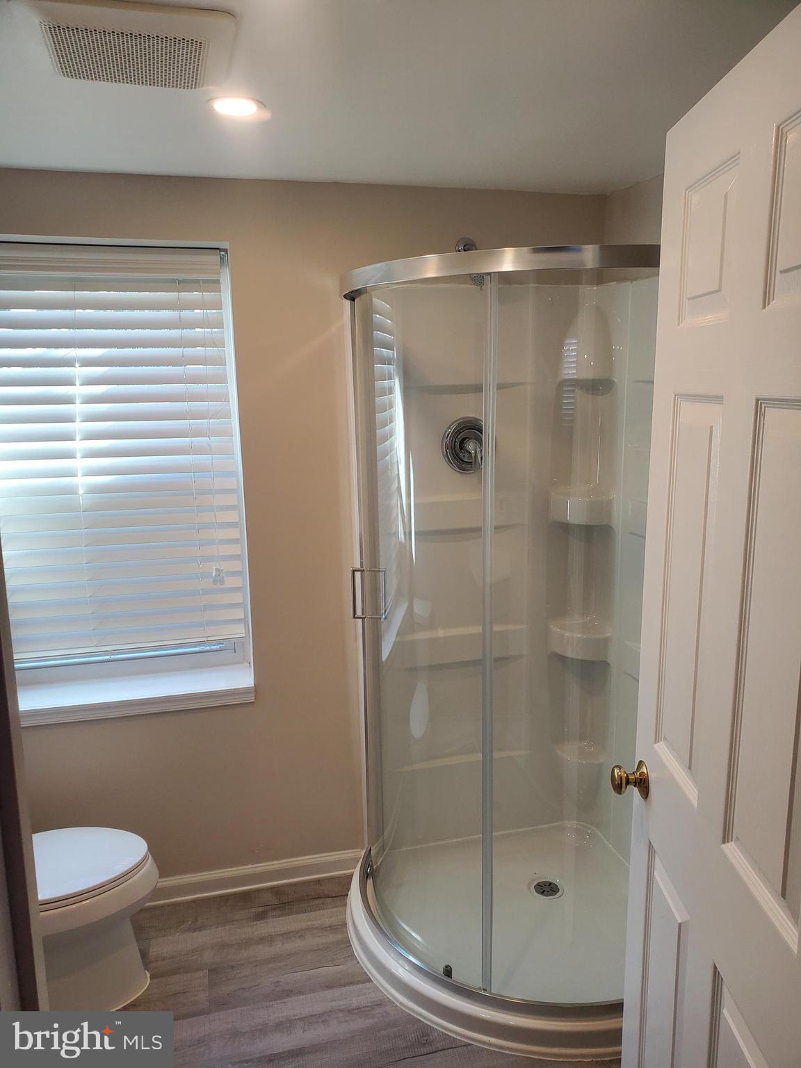 LEES GLEN - Residential Lease