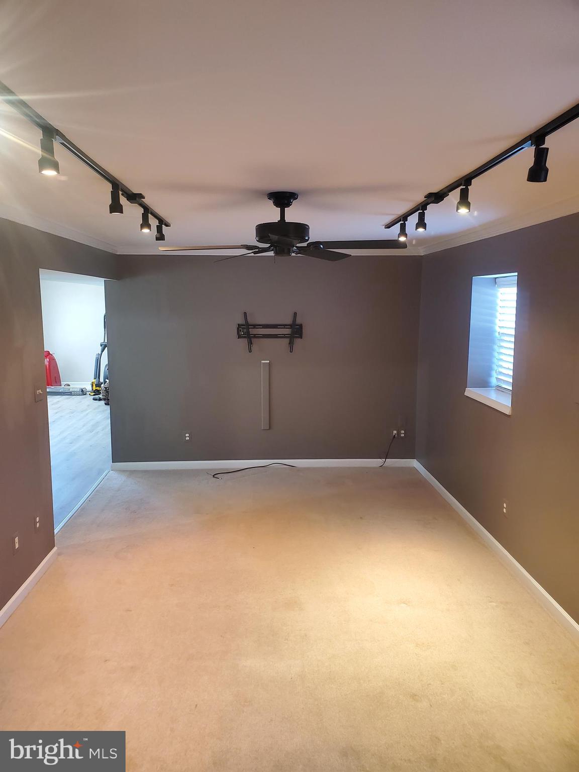 LEES GLEN - Residential Lease