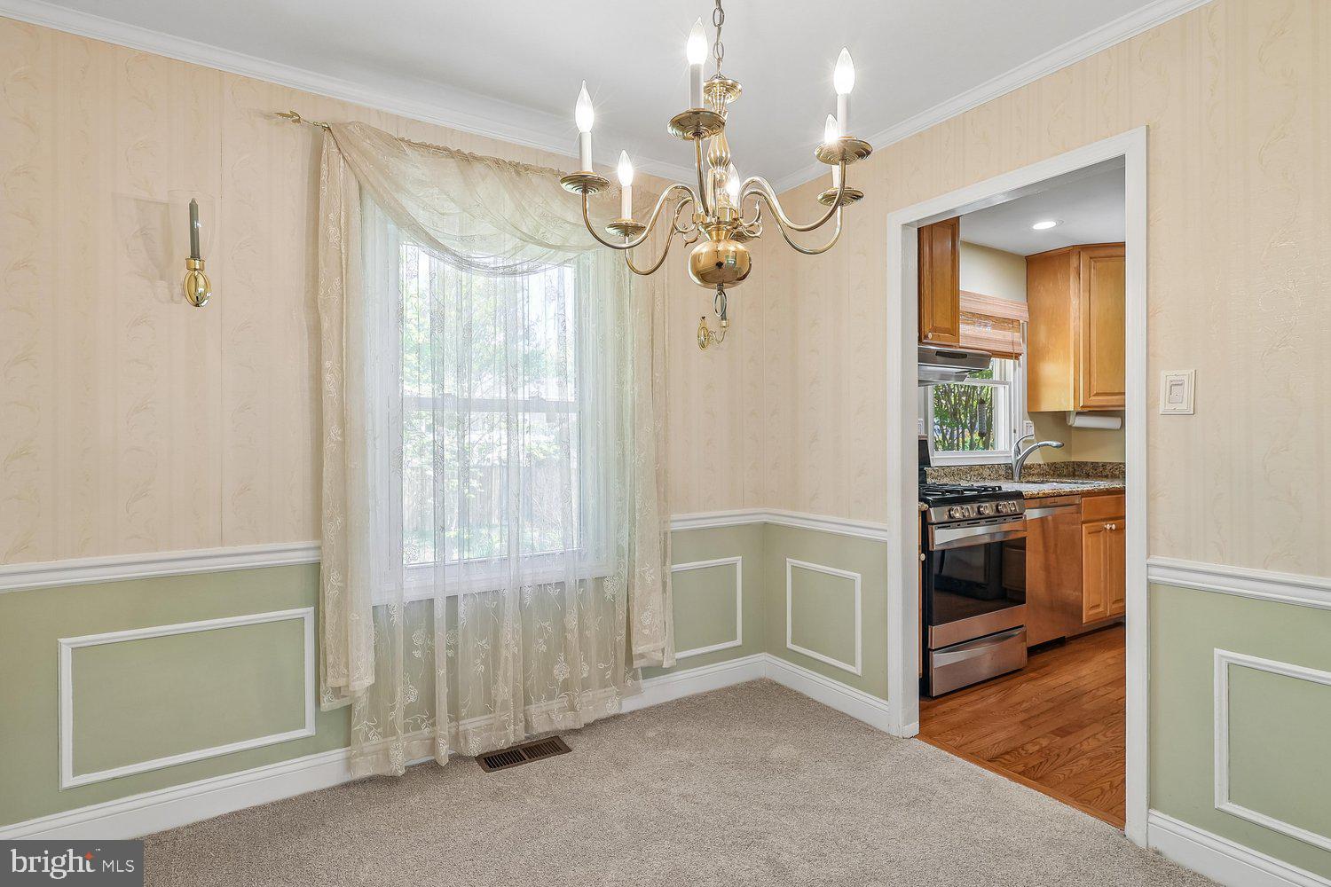 FOUR SEASONS ESTATES - Residential