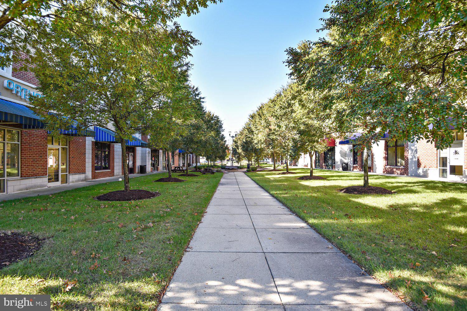 FOUR SEASONS ESTATES - Residential