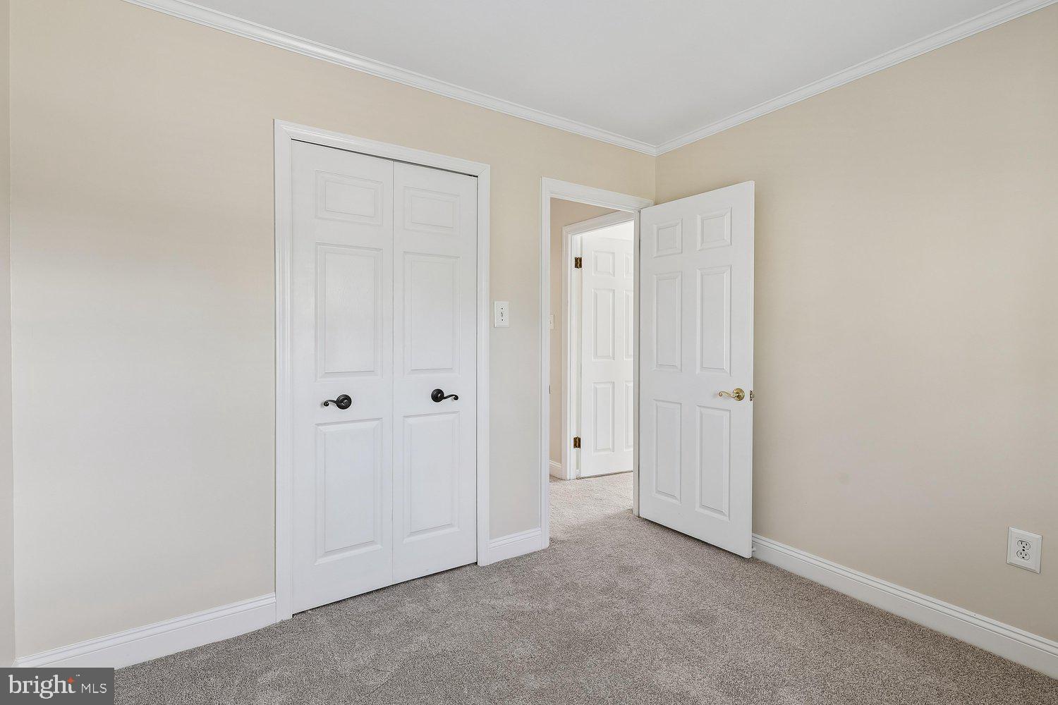 FOUR SEASONS ESTATES - Residential