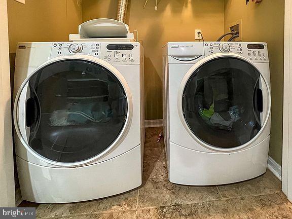 NORTH CROSSING - Residential