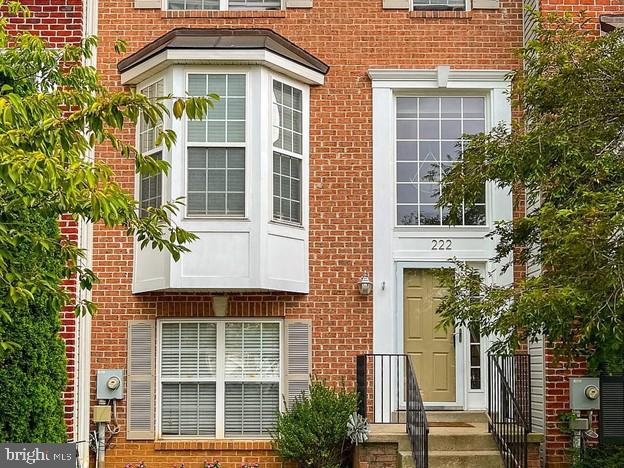 NORTH CROSSING - Residential