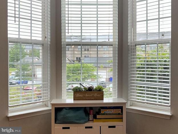 NORTH CROSSING - Residential