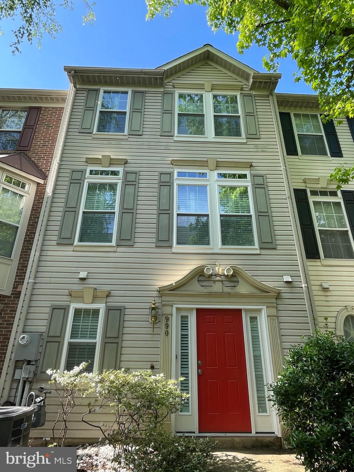 SUMMERS GROVE - Residential Lease