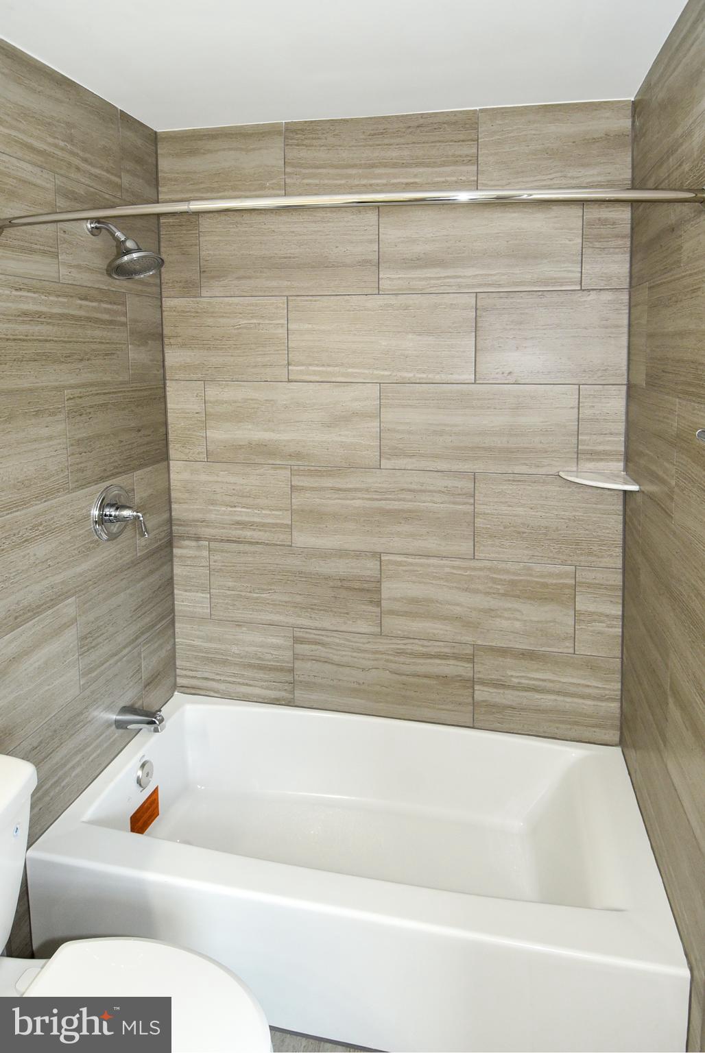 SUMMERS GROVE - Residential Lease