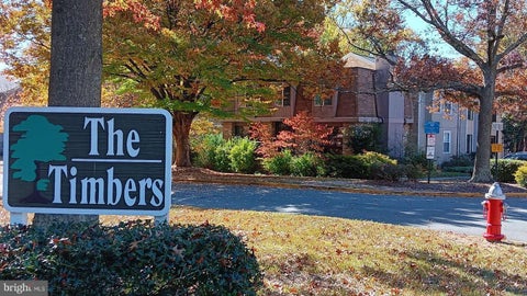 Townhouse For Sale - 6010 Timber Hollow Lane<br/> SPRINGFIELD, VA 22152