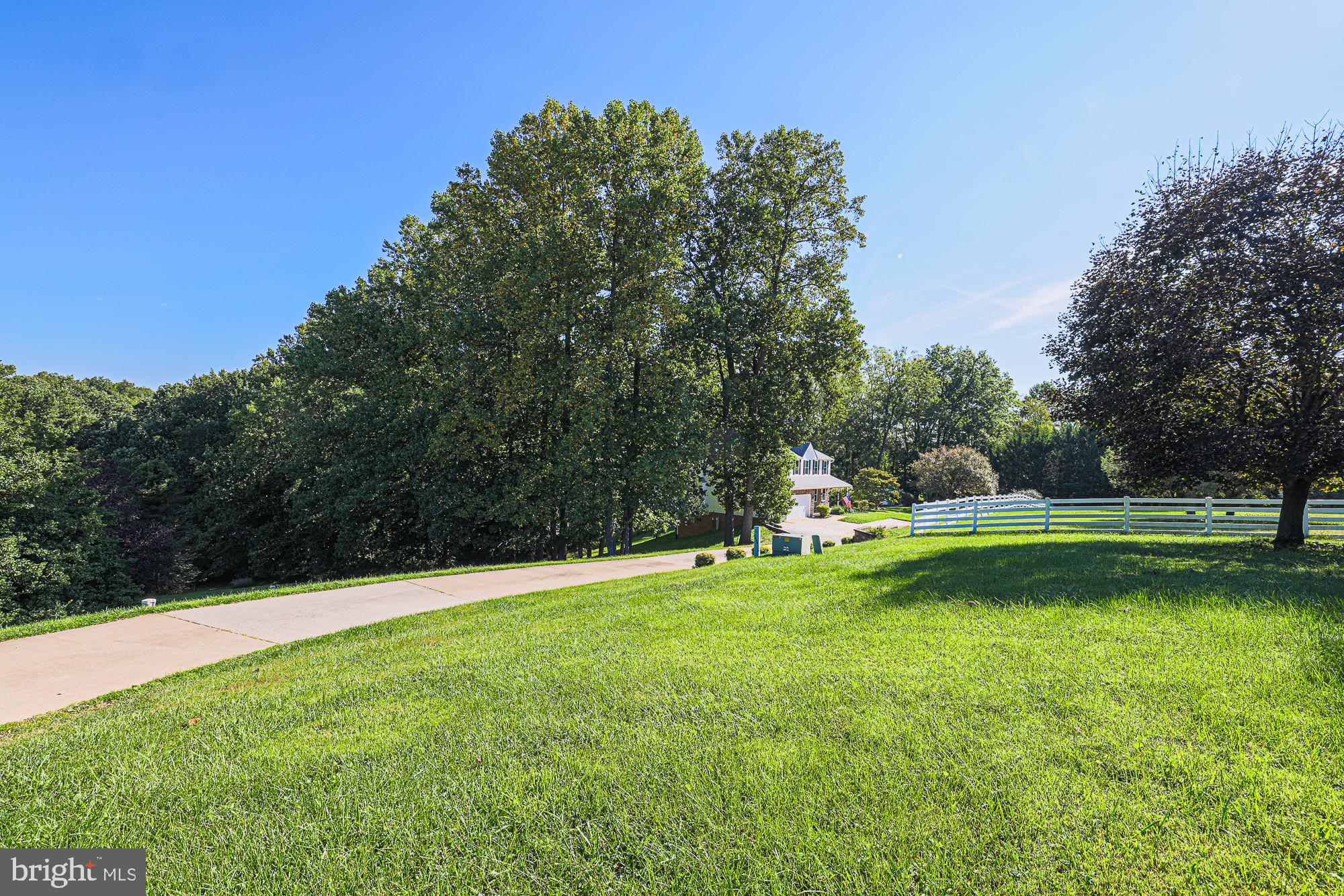 2101 WARREN WAY DRIVE