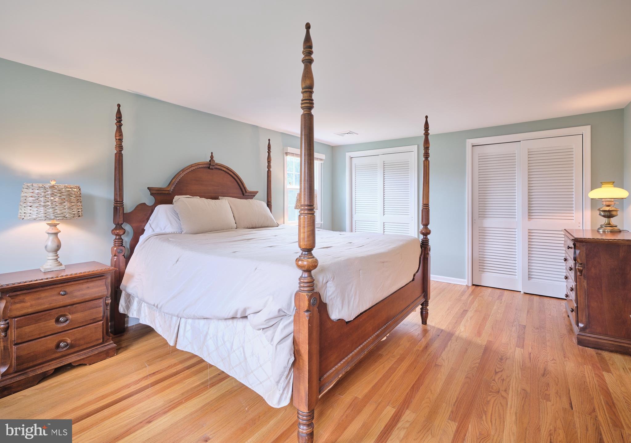 PEBBLE HILL - Residential