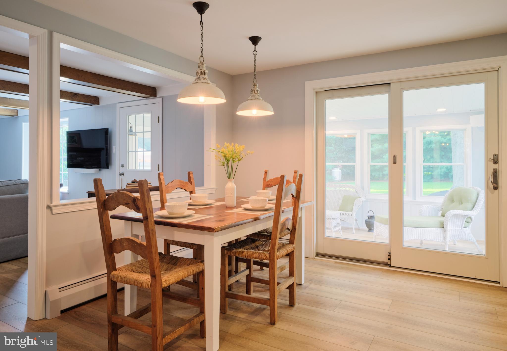 PEBBLE HILL - Residential