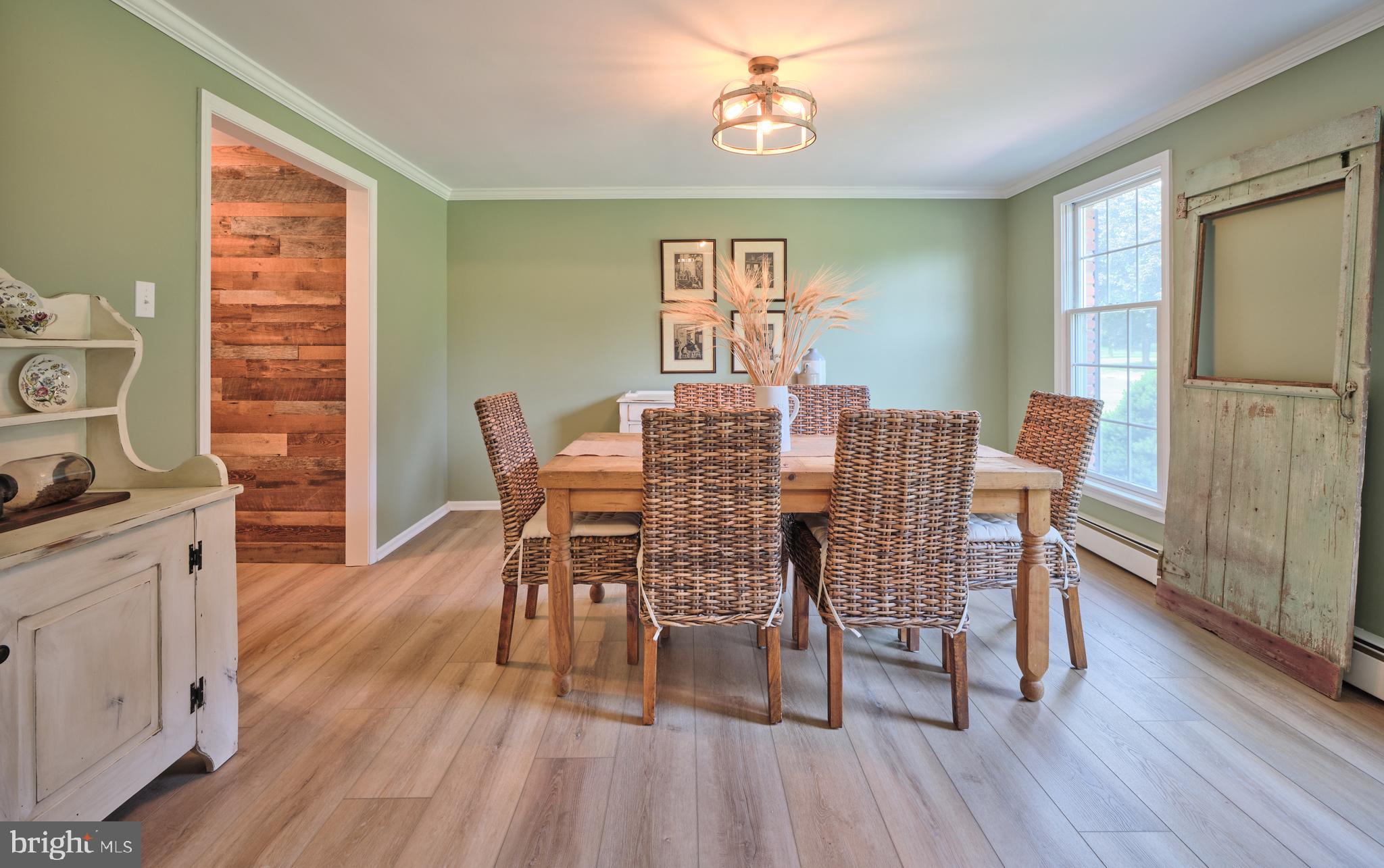 PEBBLE HILL - Residential