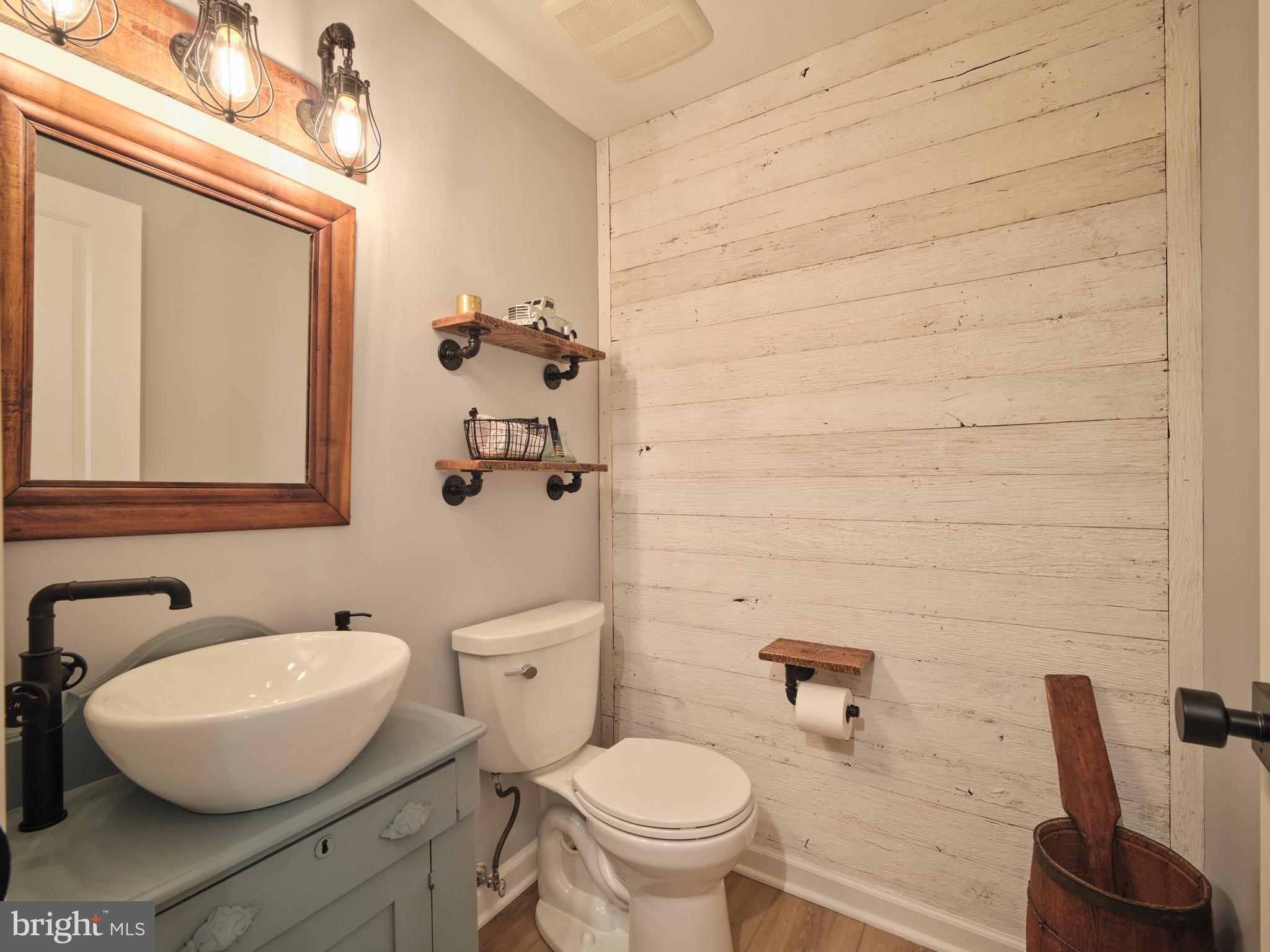 PEBBLE HILL - Residential