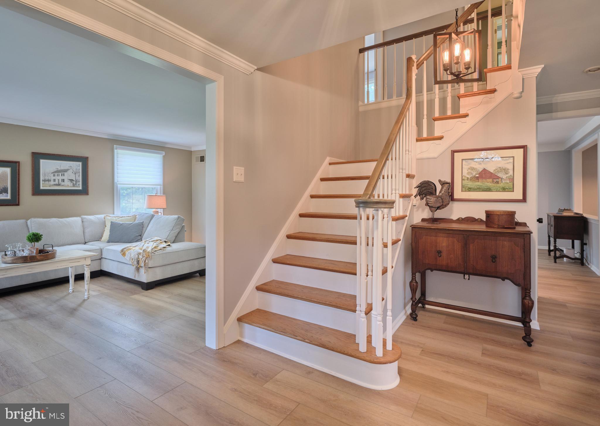 PEBBLE HILL - Residential