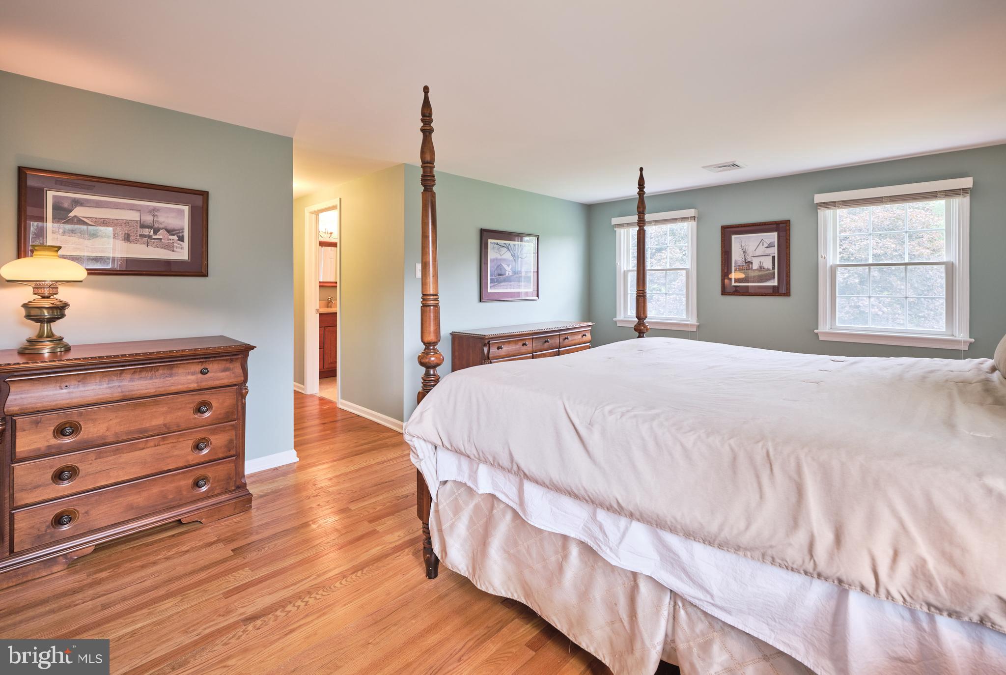 PEBBLE HILL - Residential