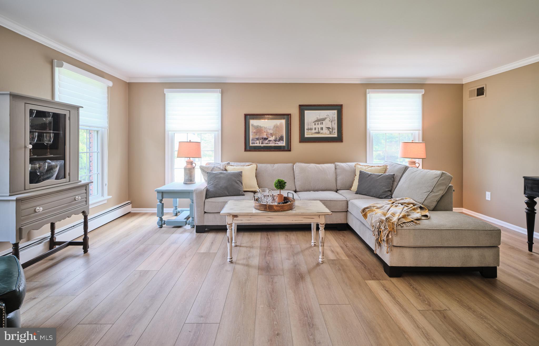 PEBBLE HILL - Residential