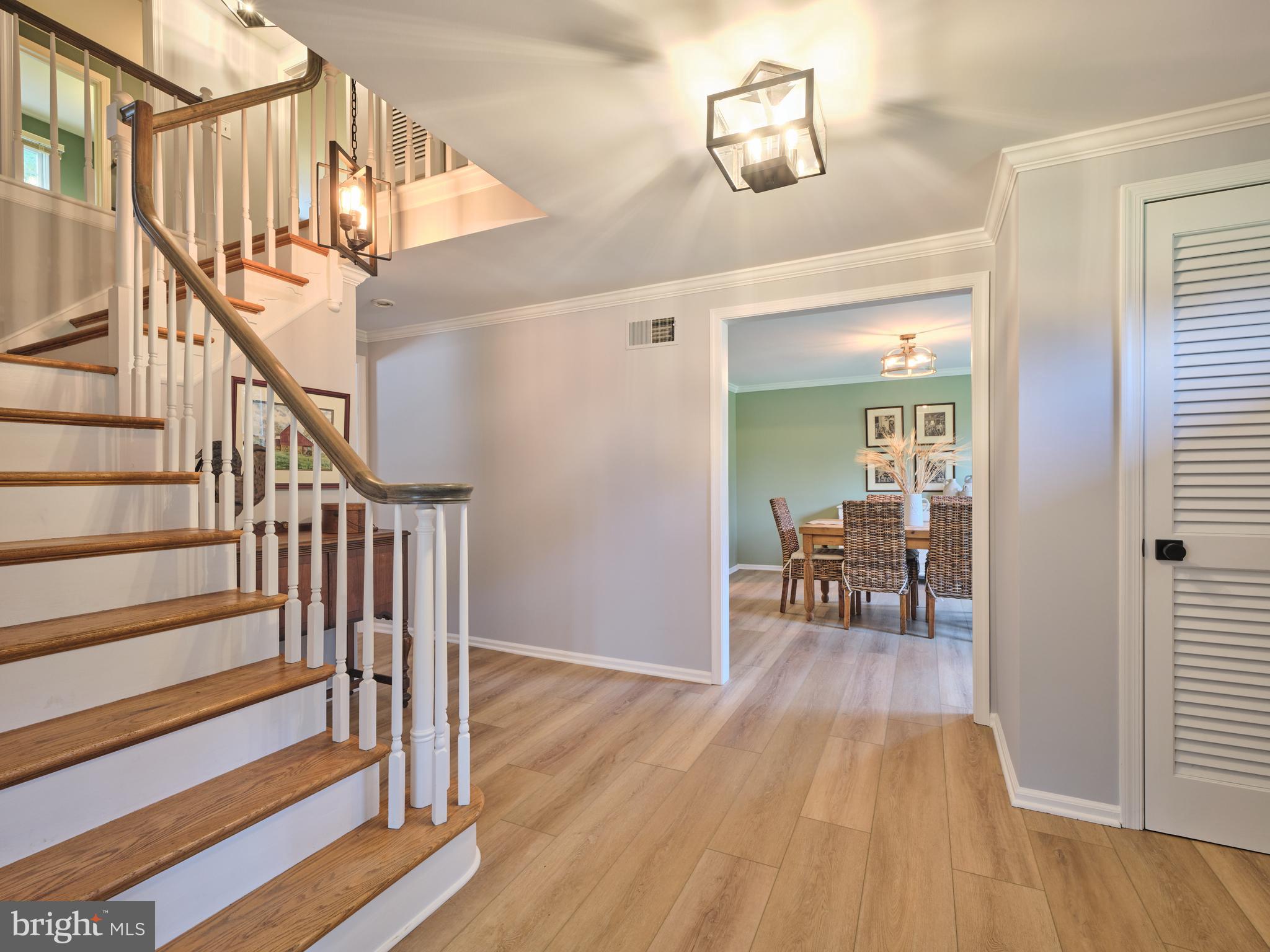 PEBBLE HILL - Residential