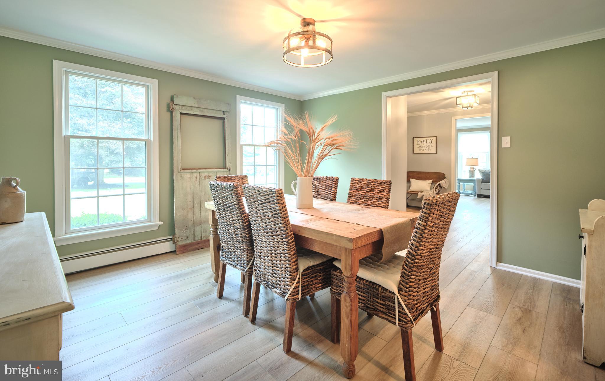 PEBBLE HILL - Residential