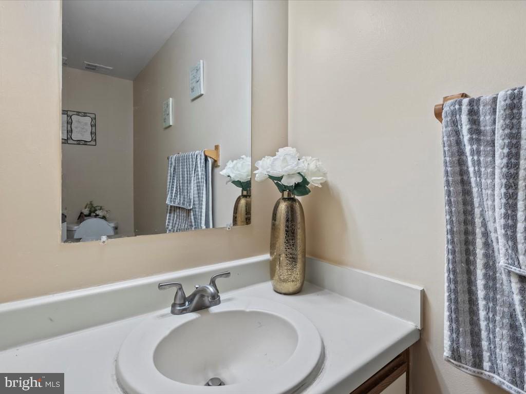 FLOWER HILL - Residential