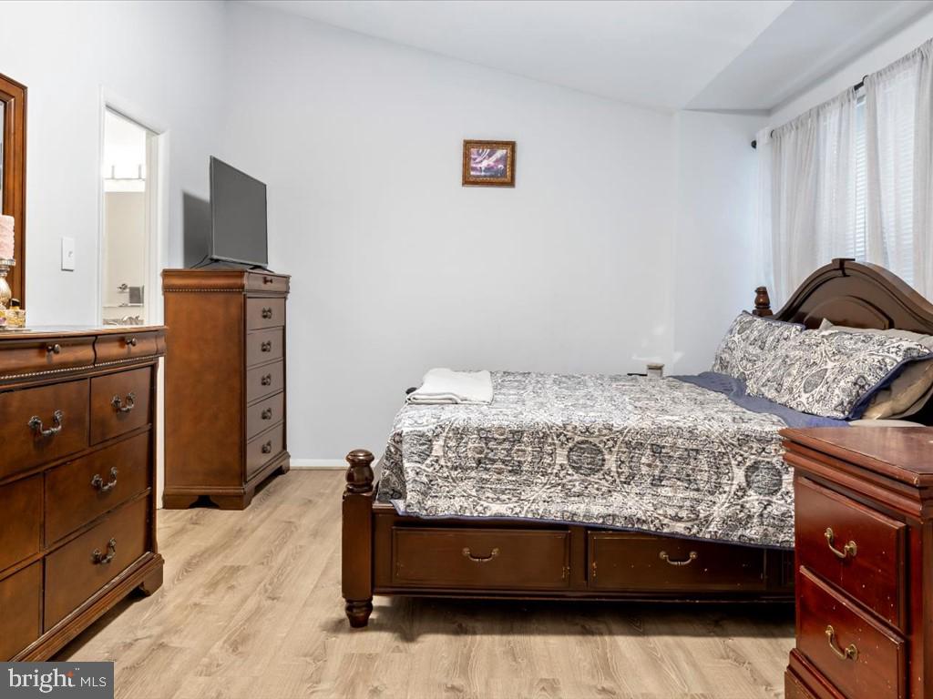 FLOWER HILL - Residential