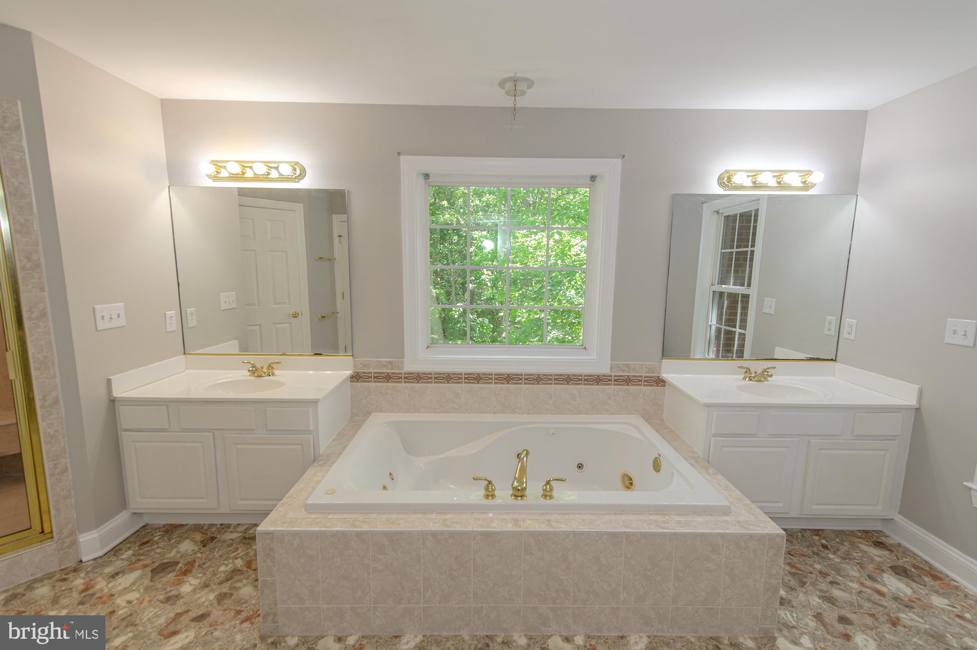 INDIAN KNOLLS - Residential