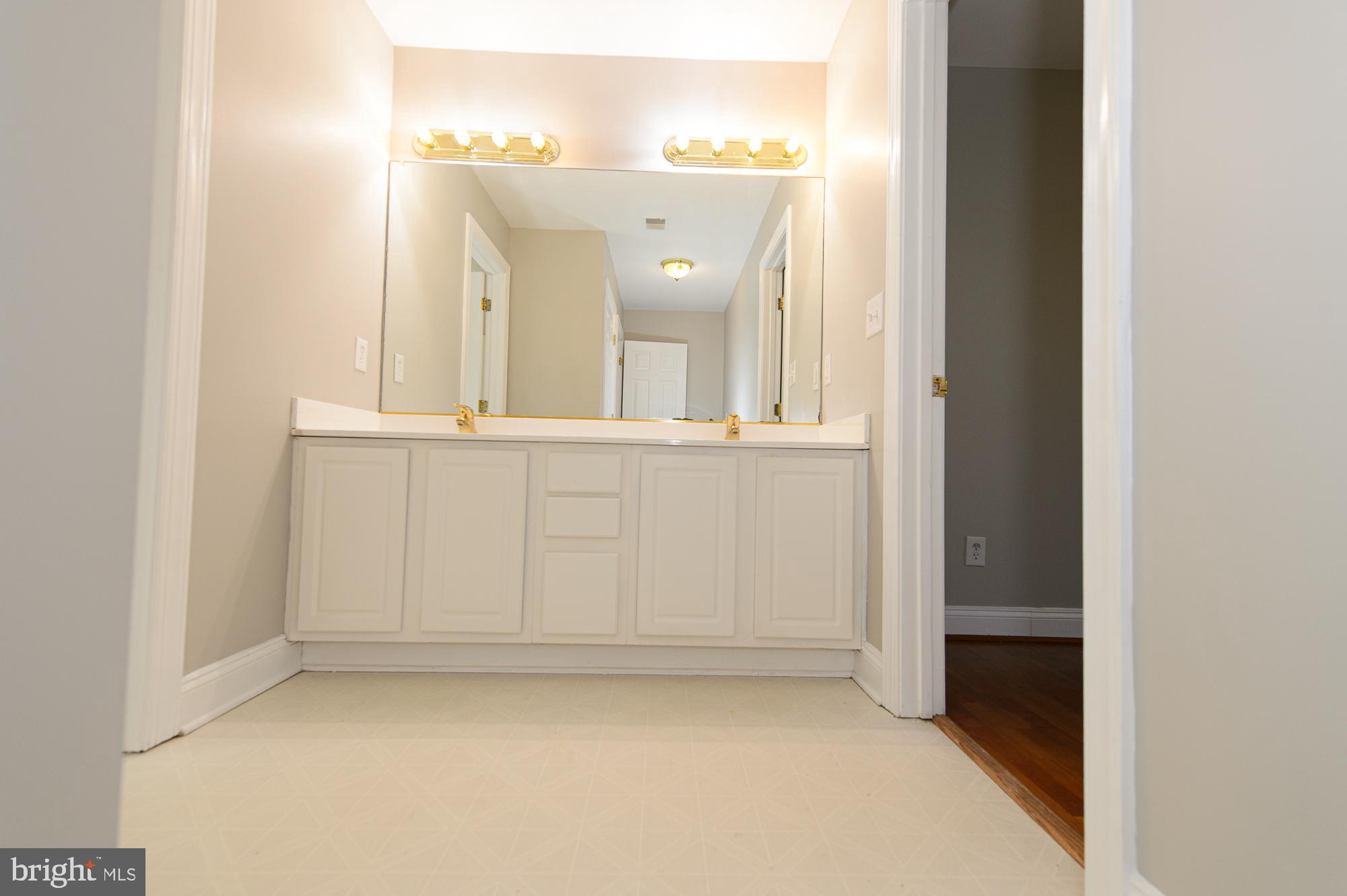 INDIAN KNOLLS - Residential