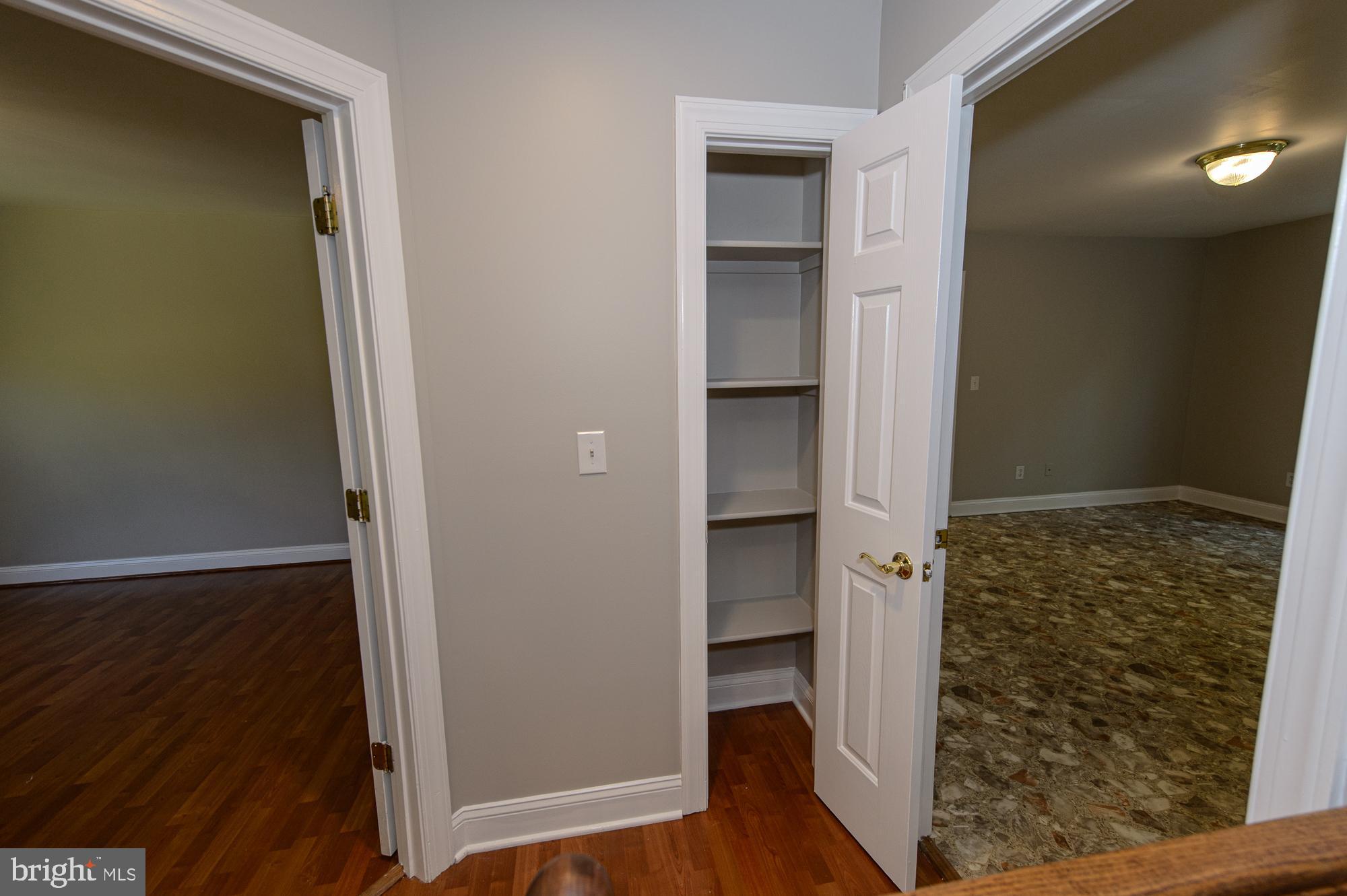INDIAN KNOLLS - Residential