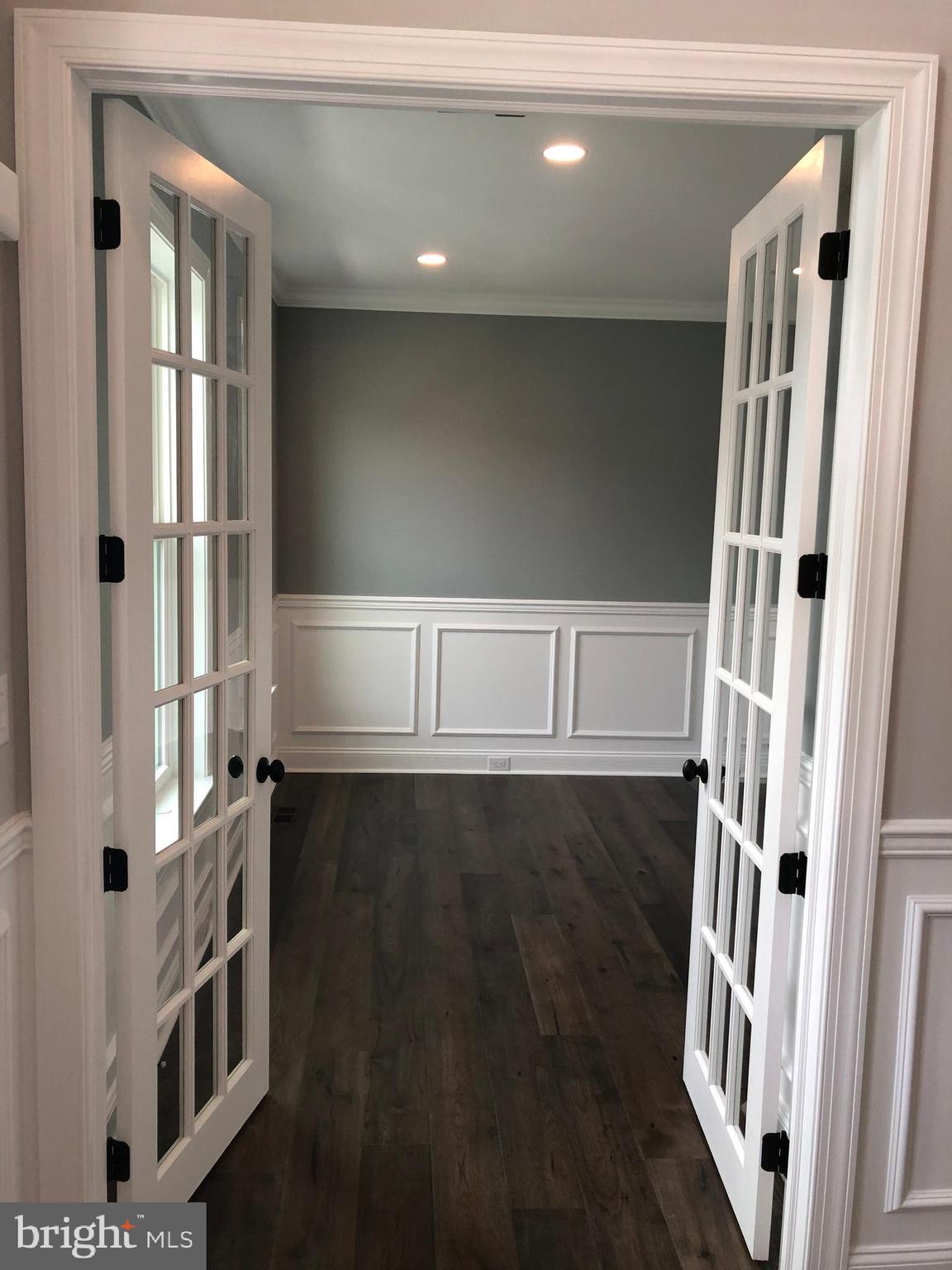 PLYMOUTH VALLEY ESTATES - Residential