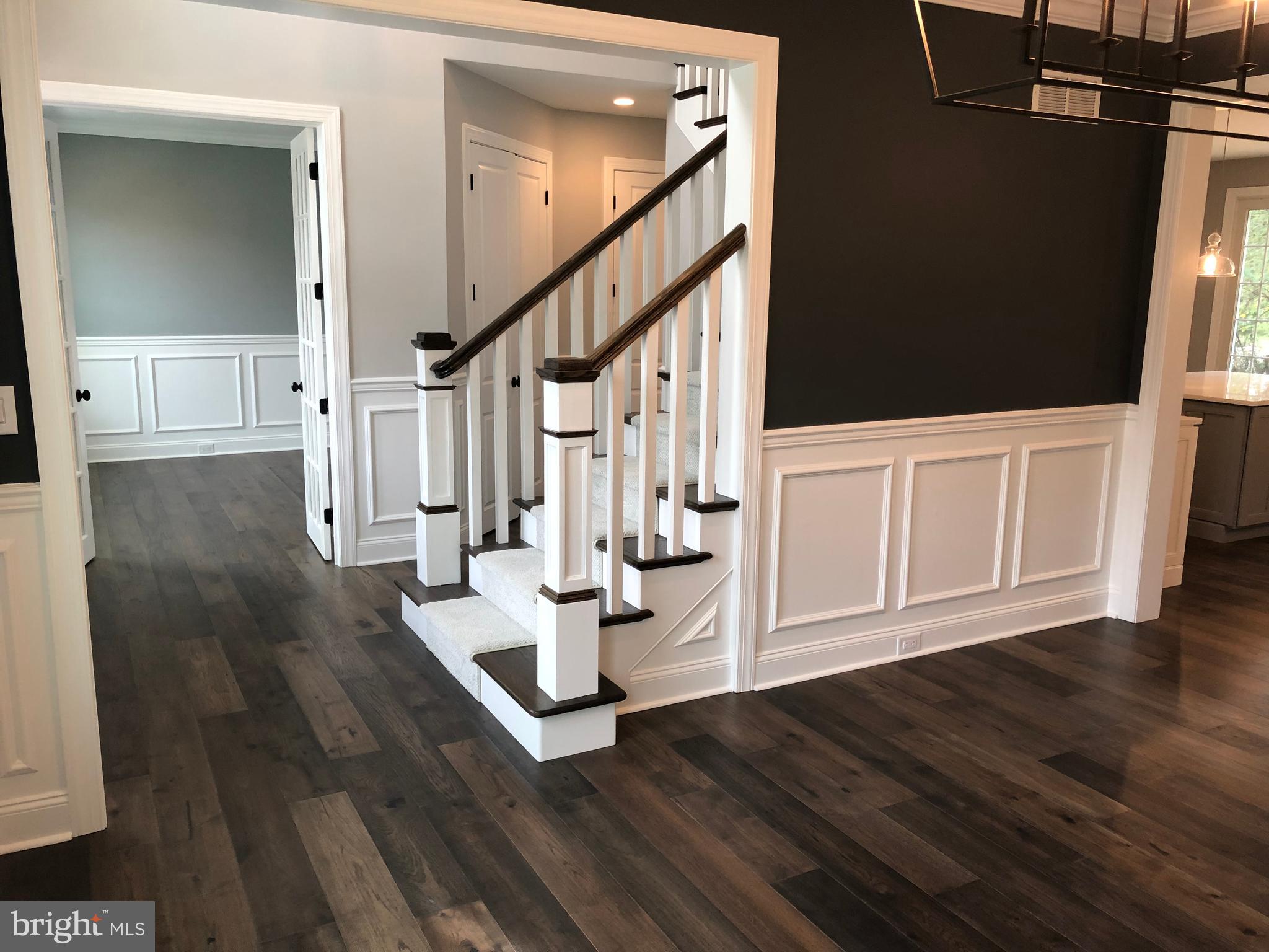 PLYMOUTH VALLEY ESTATES - Residential