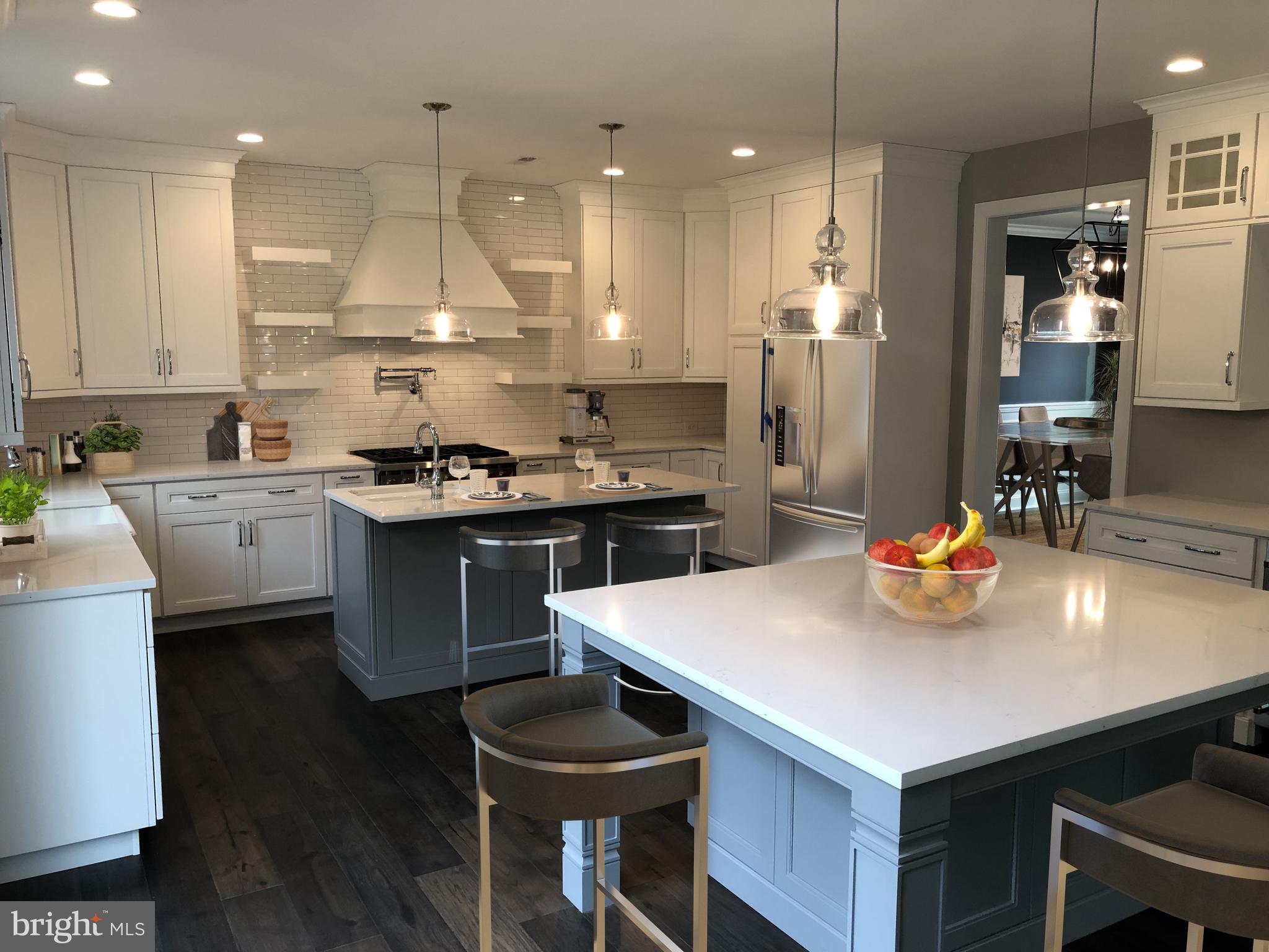 PLYMOUTH VALLEY ESTATES - Residential