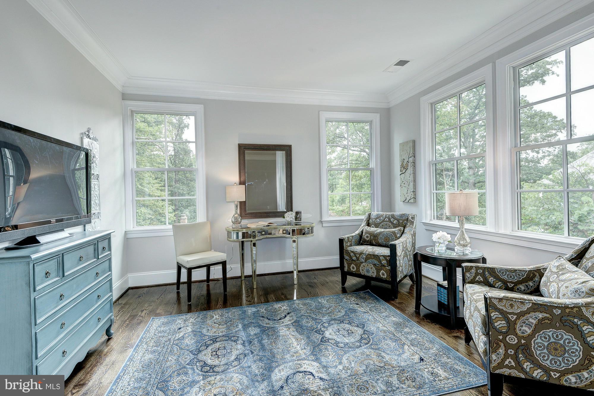 SALONA VILLAGE - Residential