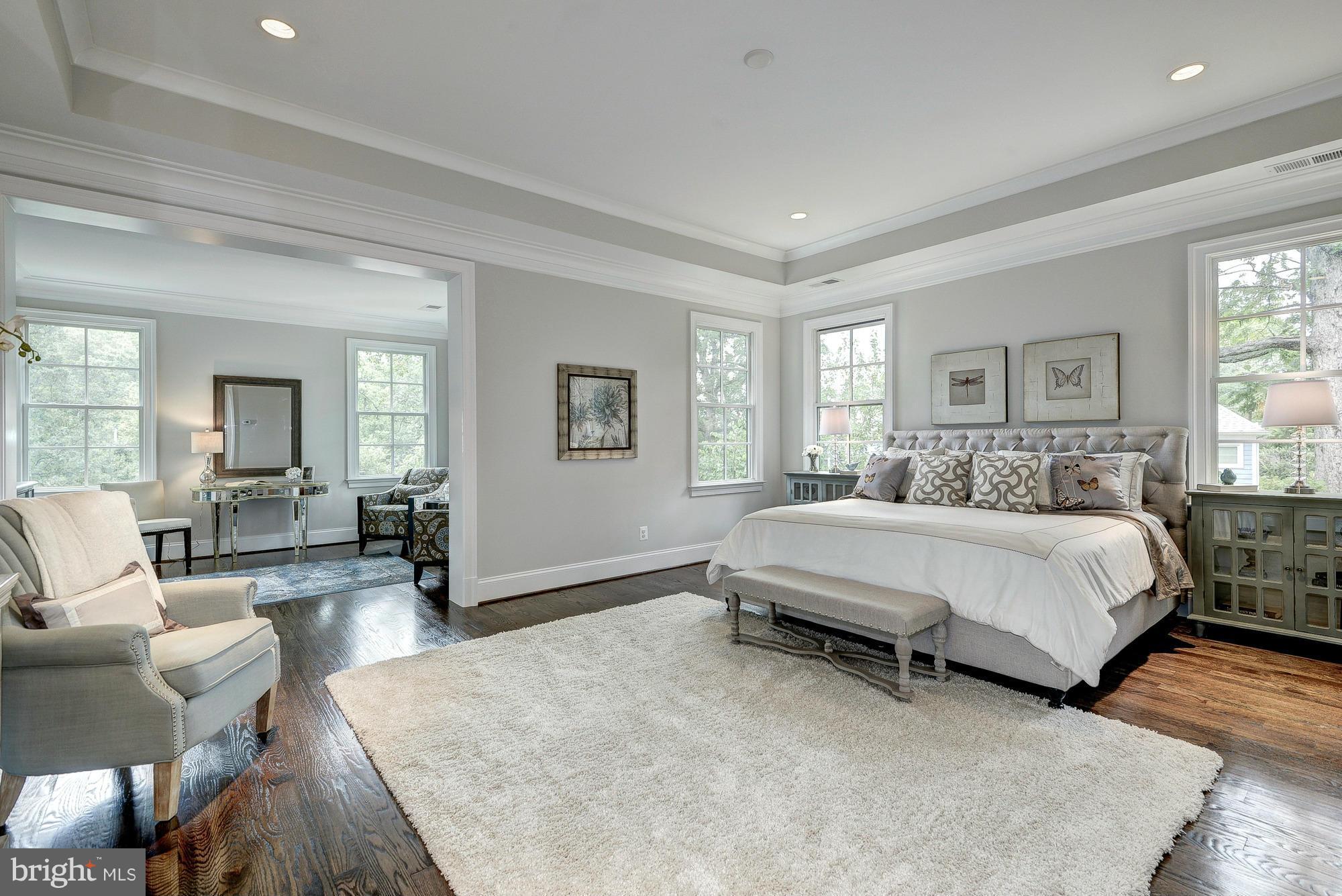 SALONA VILLAGE - Residential