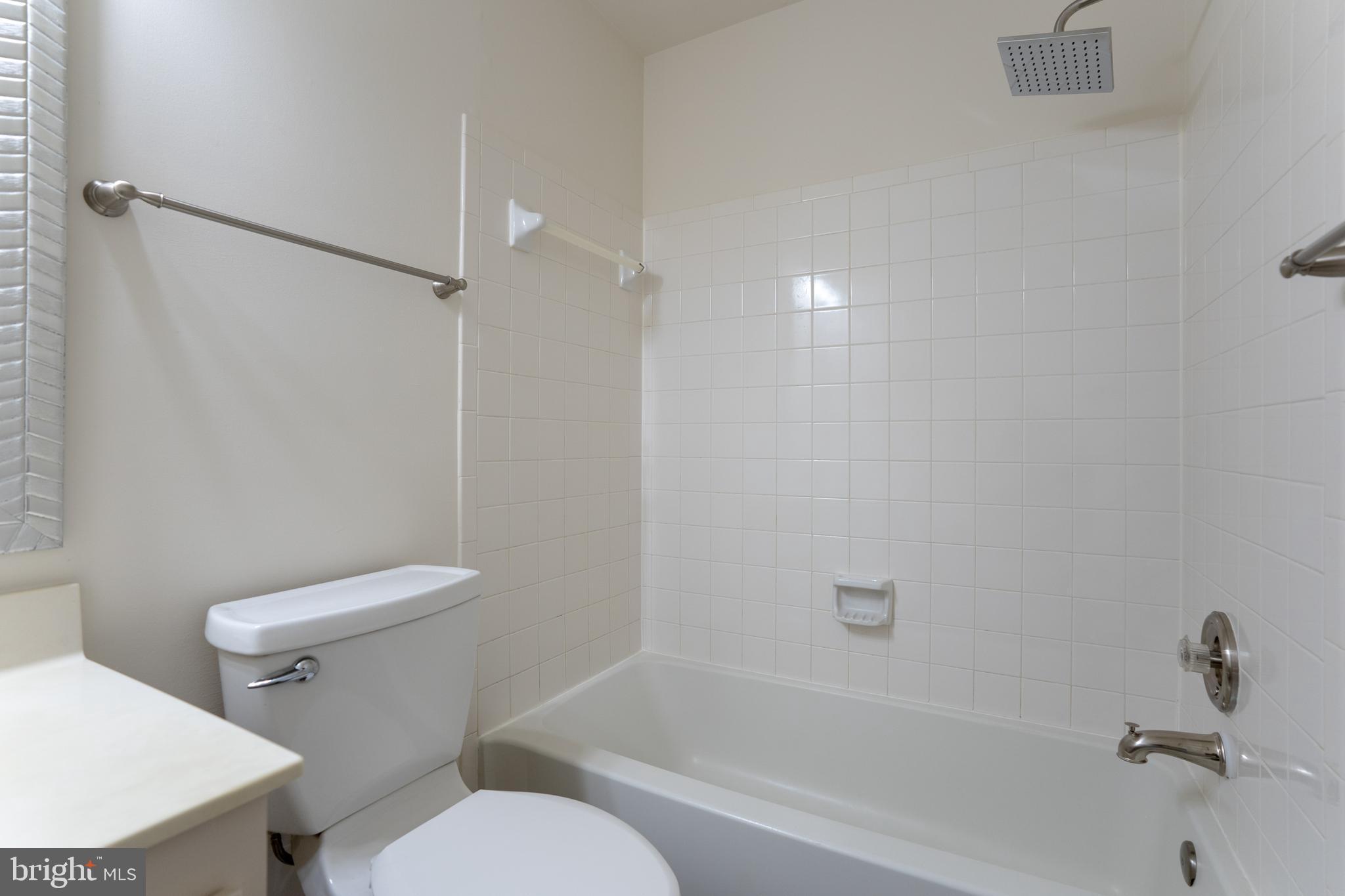 LIFESTYLE AT SULLY STATION - Residential