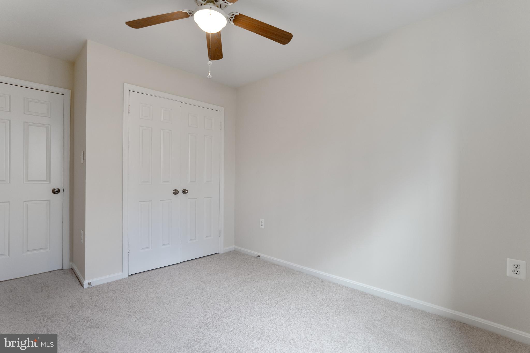 LIFESTYLE AT SULLY STATION - Residential