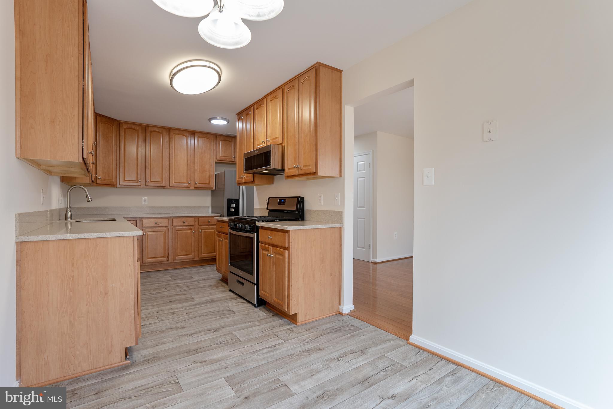 LIFESTYLE AT SULLY STATION - Residential