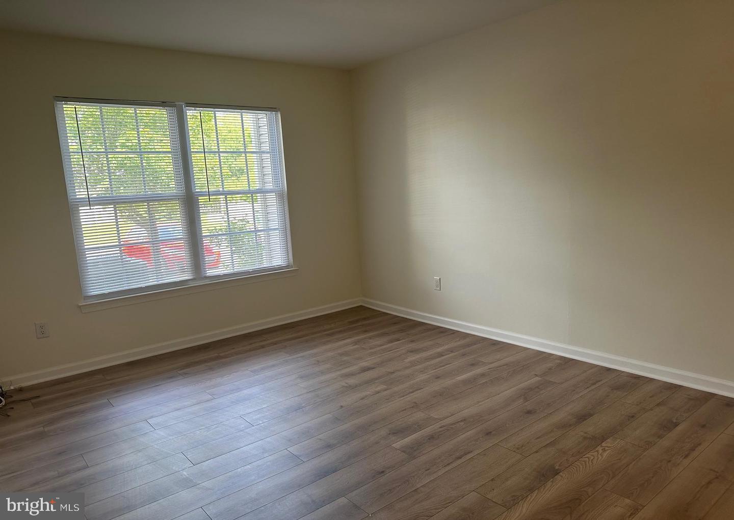 TAMERLANE - Residential Lease