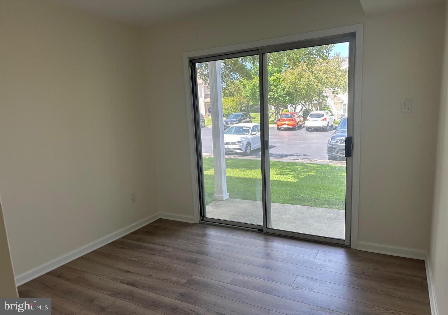 TAMERLANE - Residential Lease