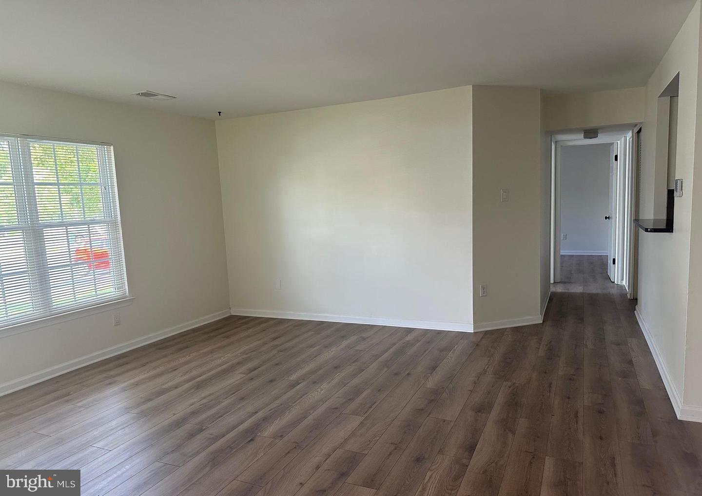 TAMERLANE - Residential Lease