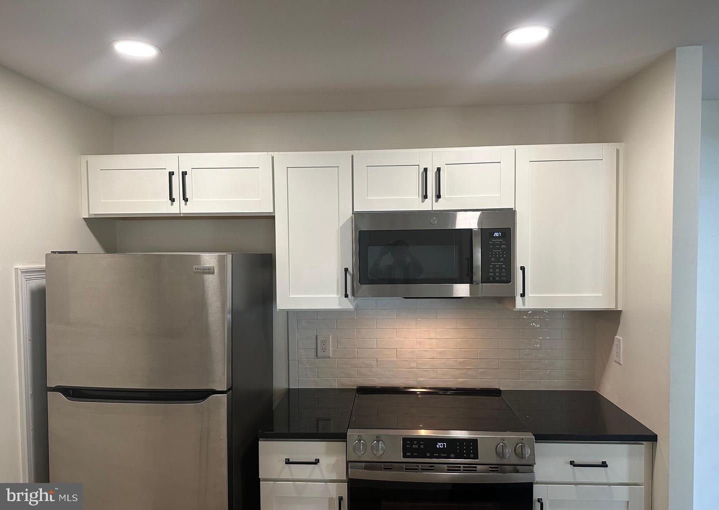 TAMERLANE - Residential Lease