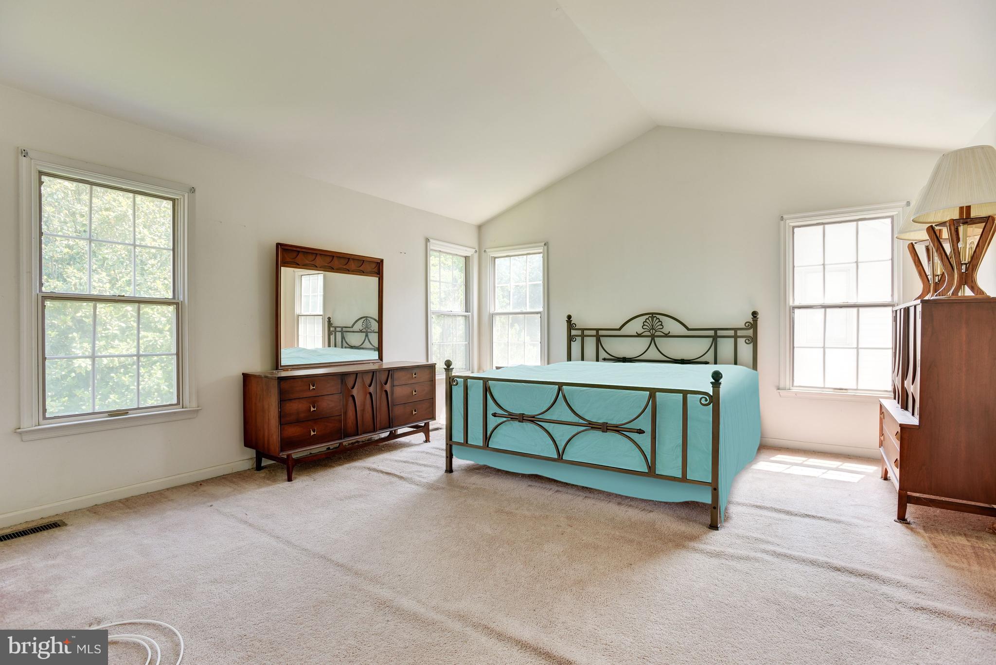 HUNTERS CREEK FARM - Residential