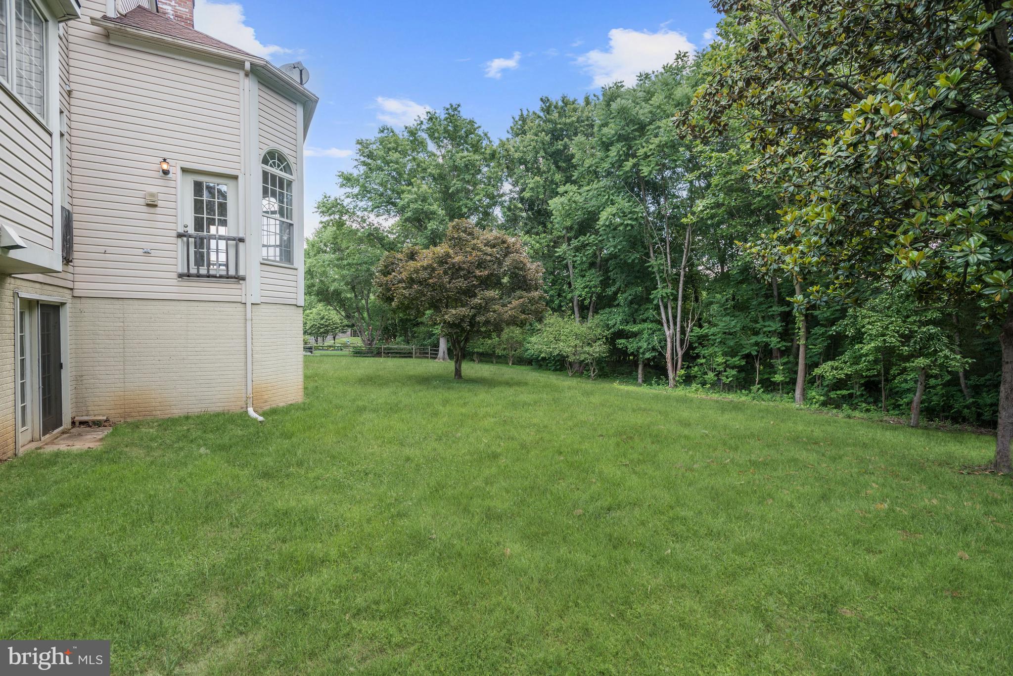HUNTERS CREEK FARM - Residential