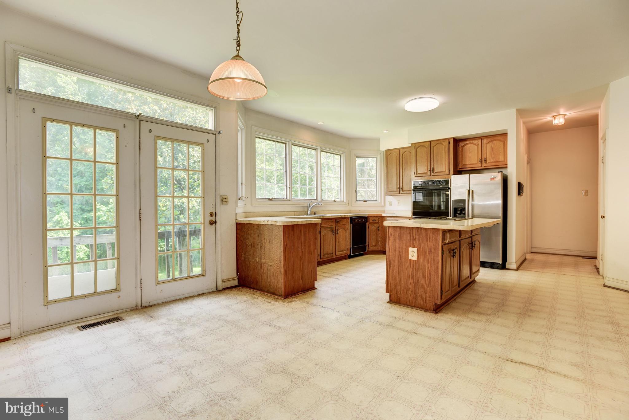HUNTERS CREEK FARM - Residential