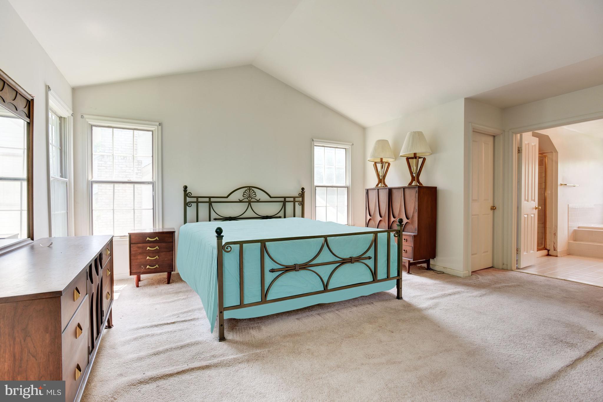 HUNTERS CREEK FARM - Residential