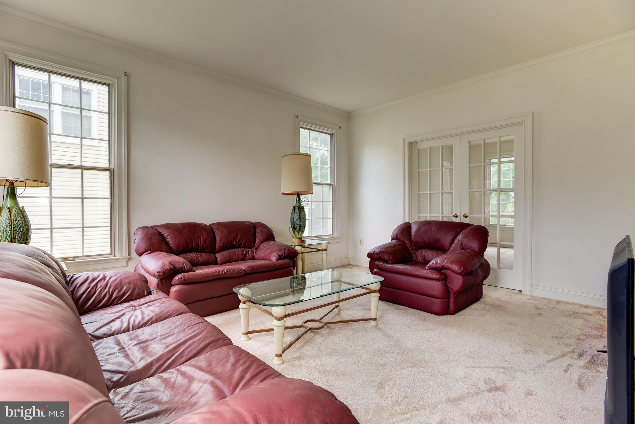 HUNTERS CREEK FARM - Residential