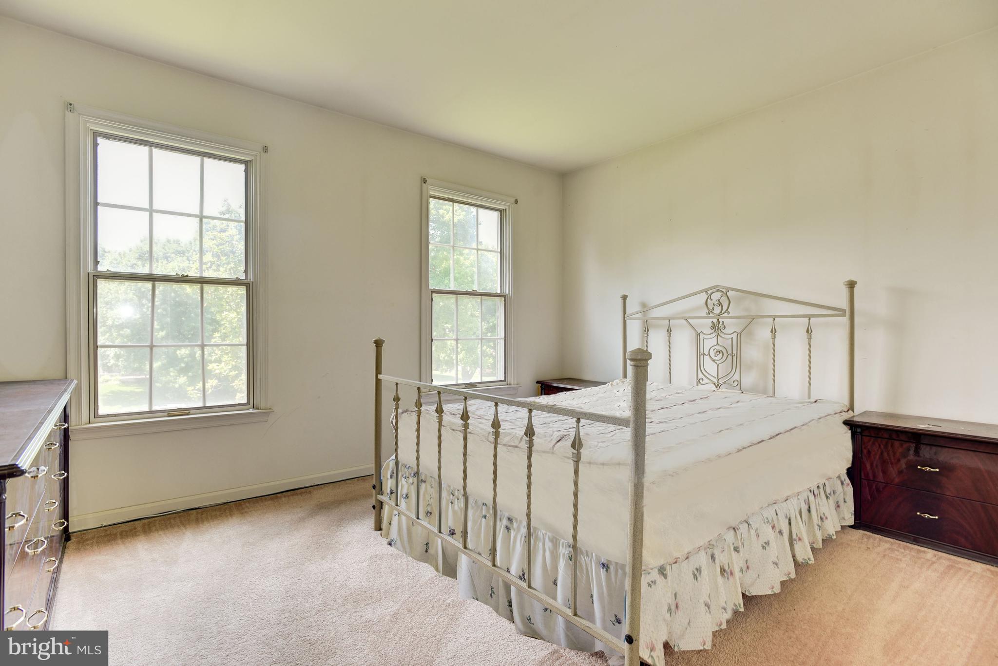 HUNTERS CREEK FARM - Residential