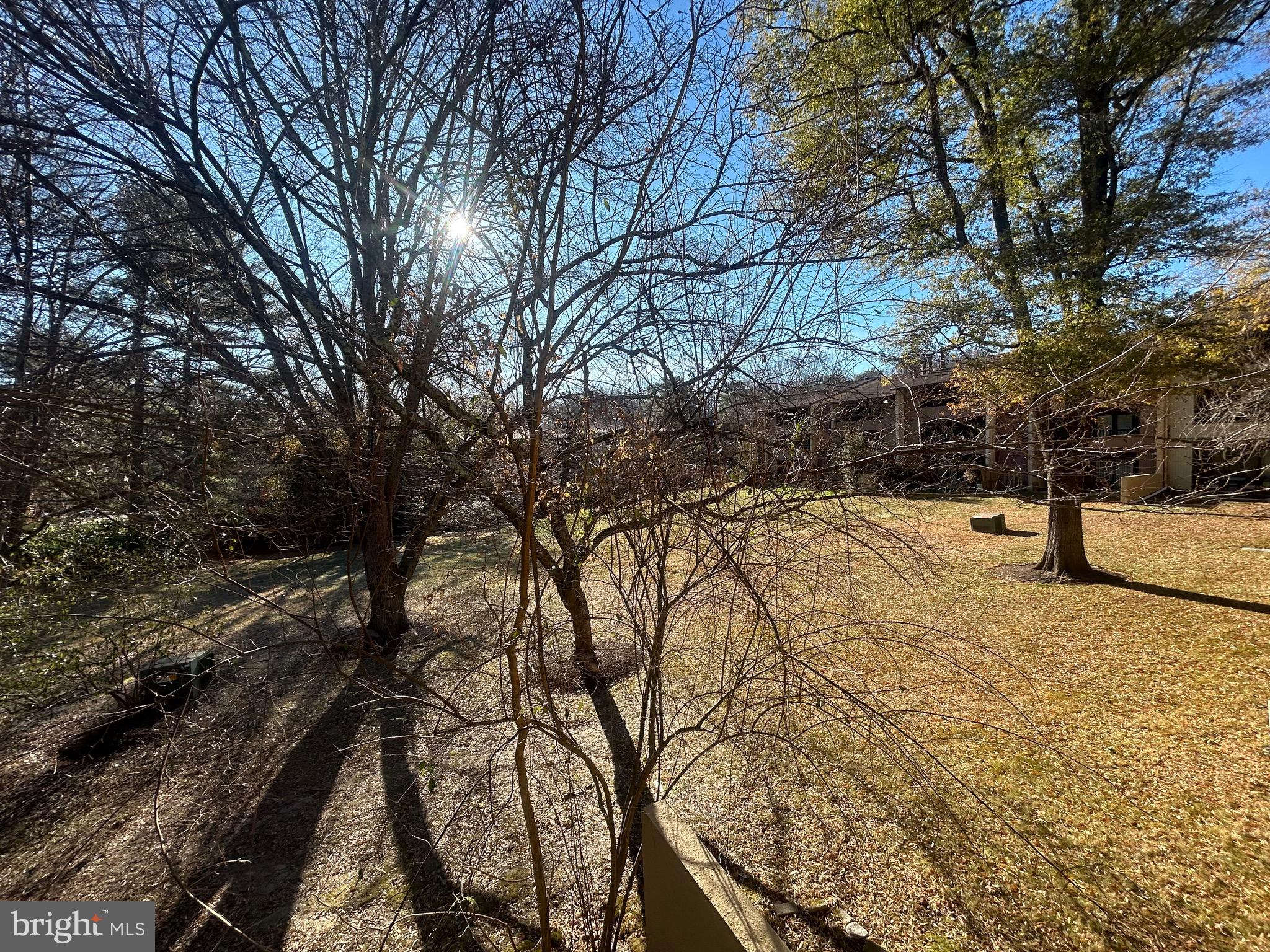 DEERING WOODS - Residential Lease