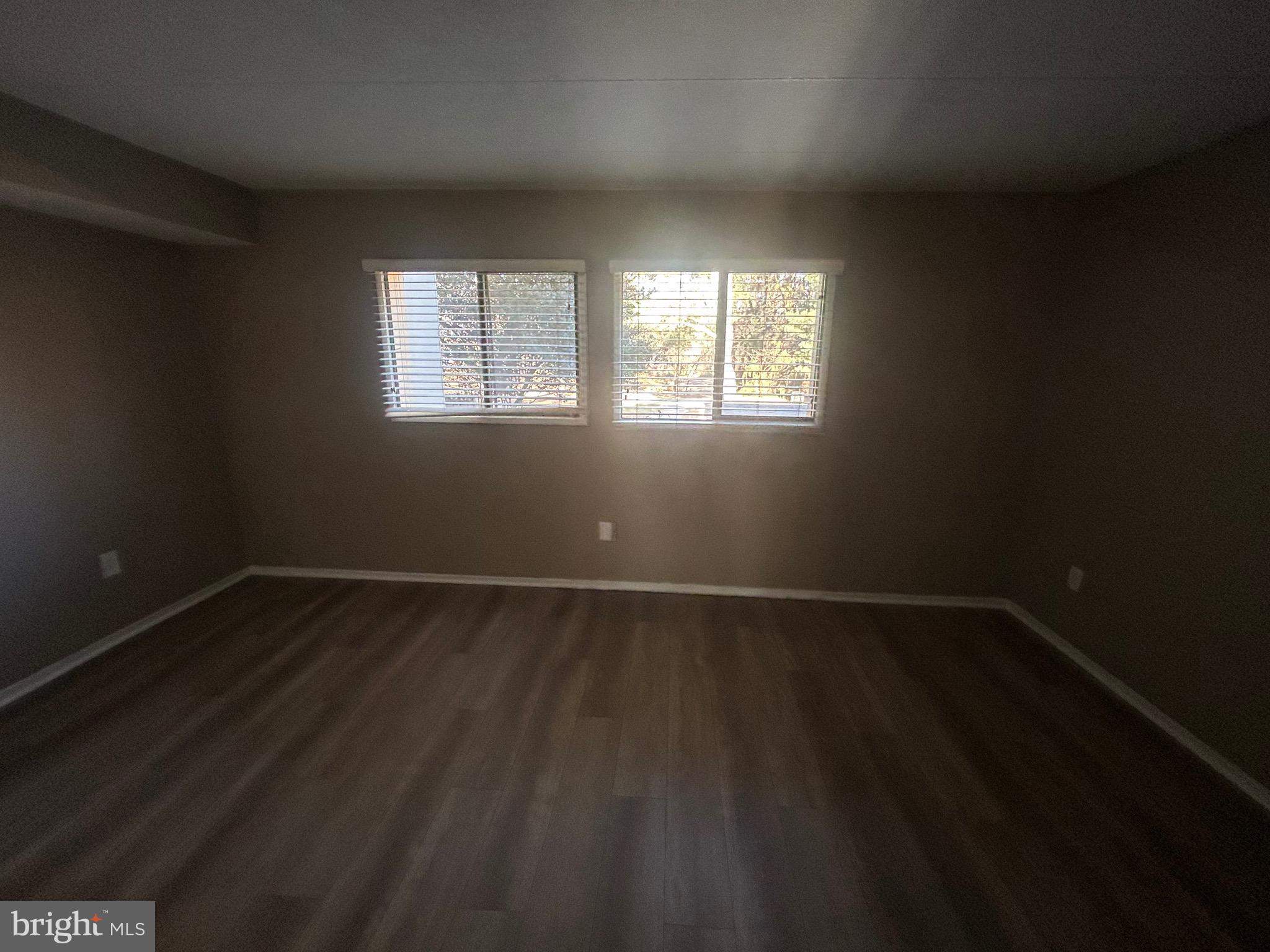 DEERING WOODS - Residential Lease