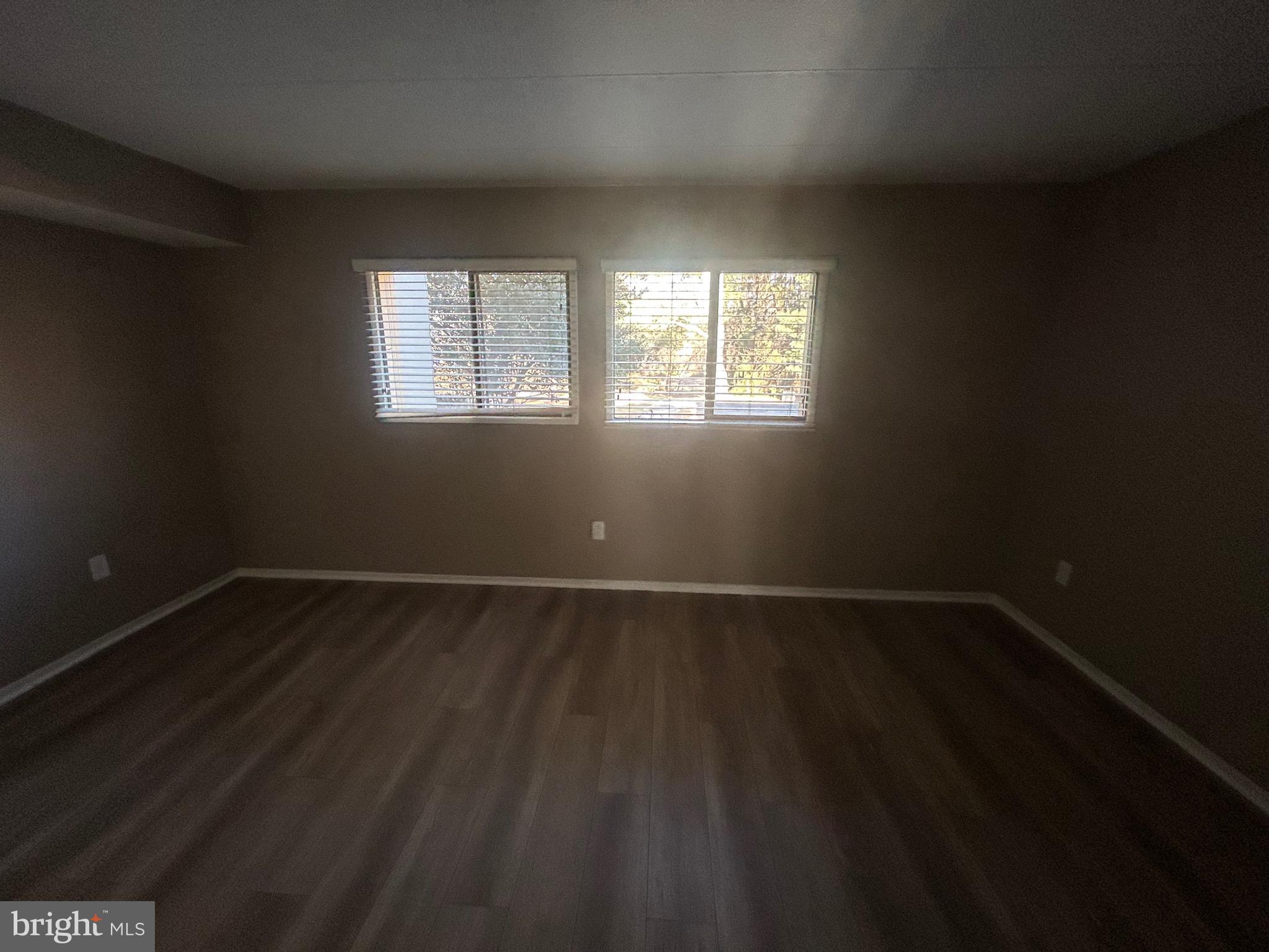 DEERING WOODS - Residential Lease