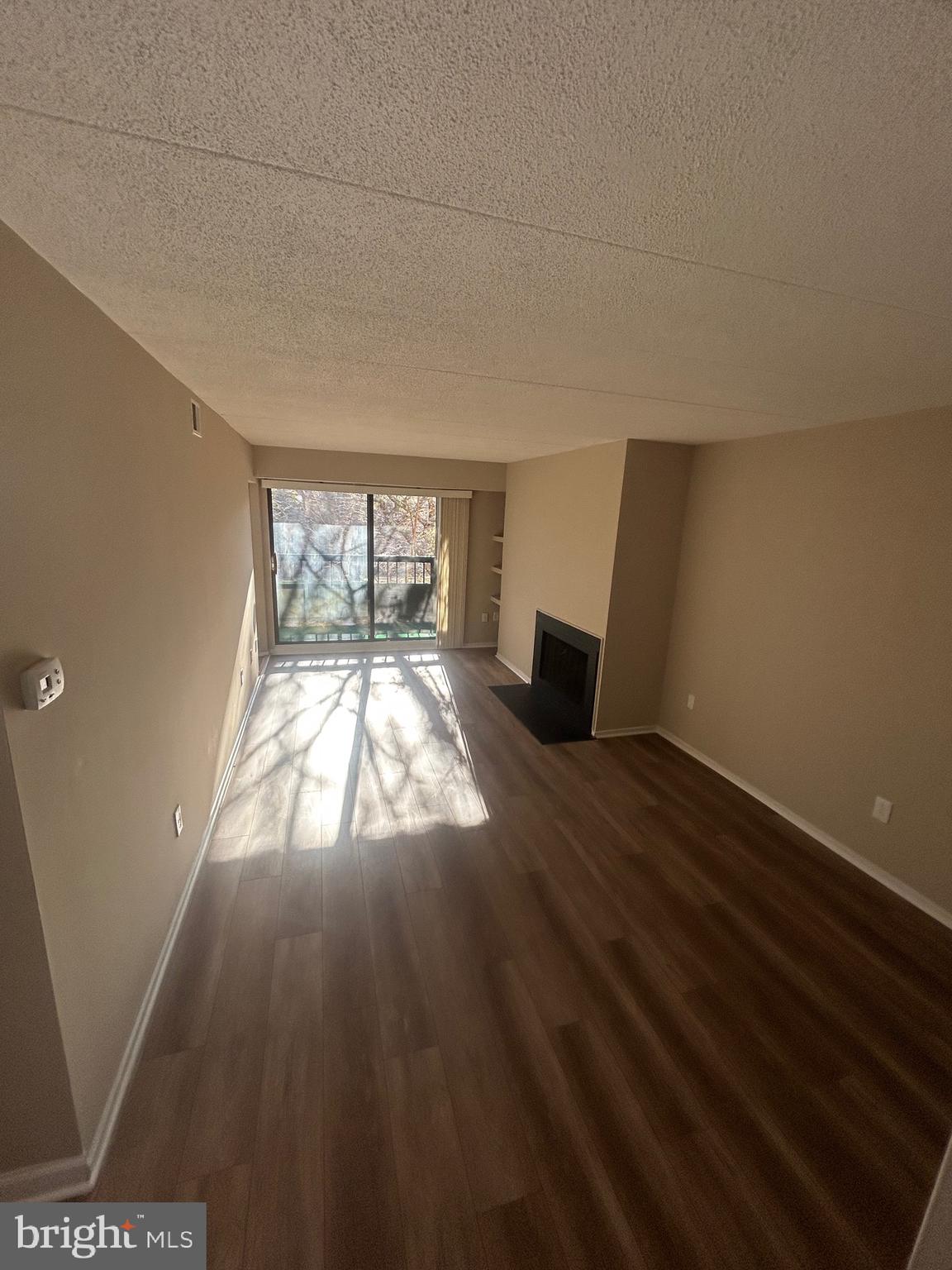 DEERING WOODS - Residential Lease