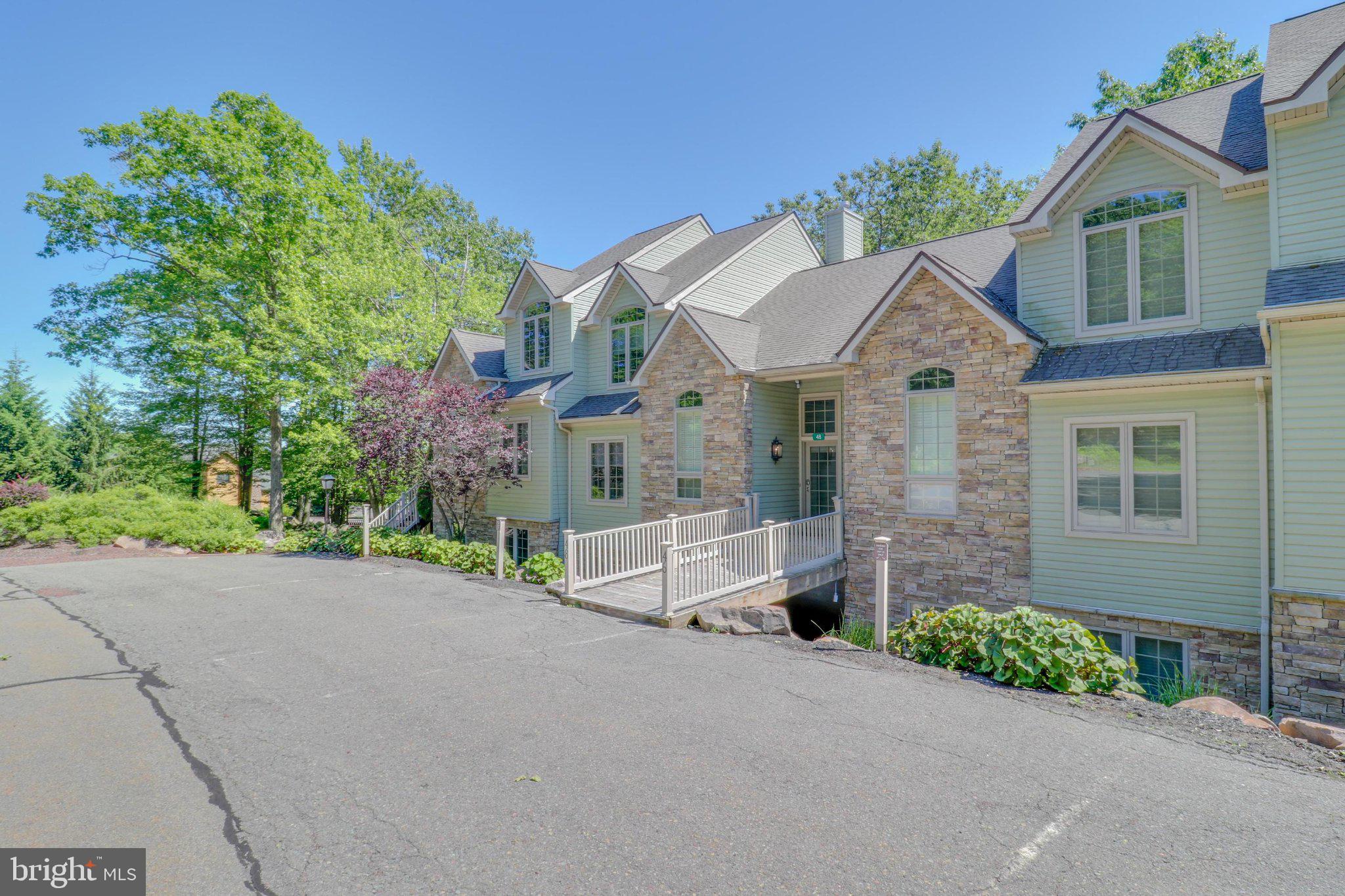 46 MOUNTAINWOODS DRIVE