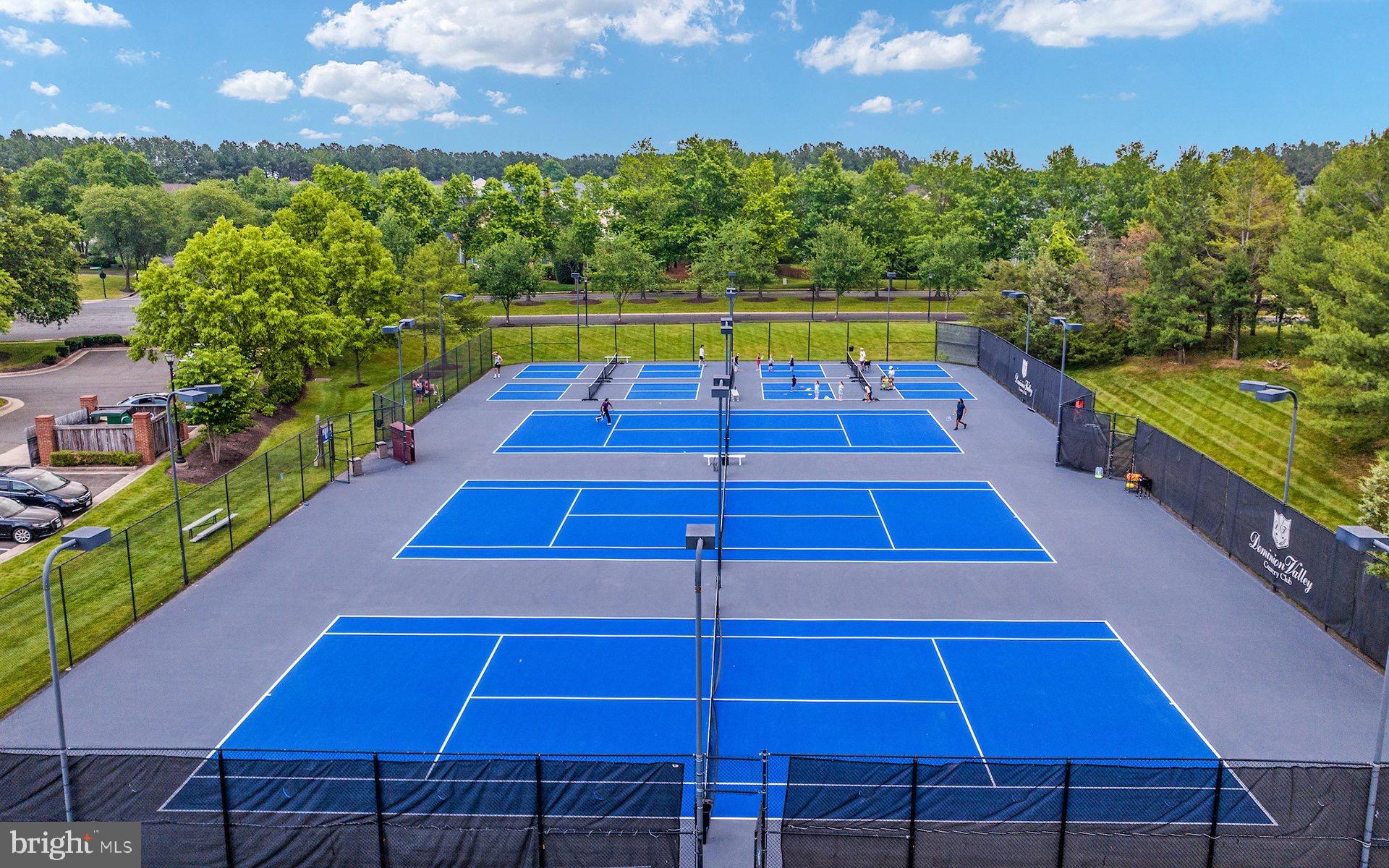 DOMINION VALLEY COUNTRY CLUB - Residential